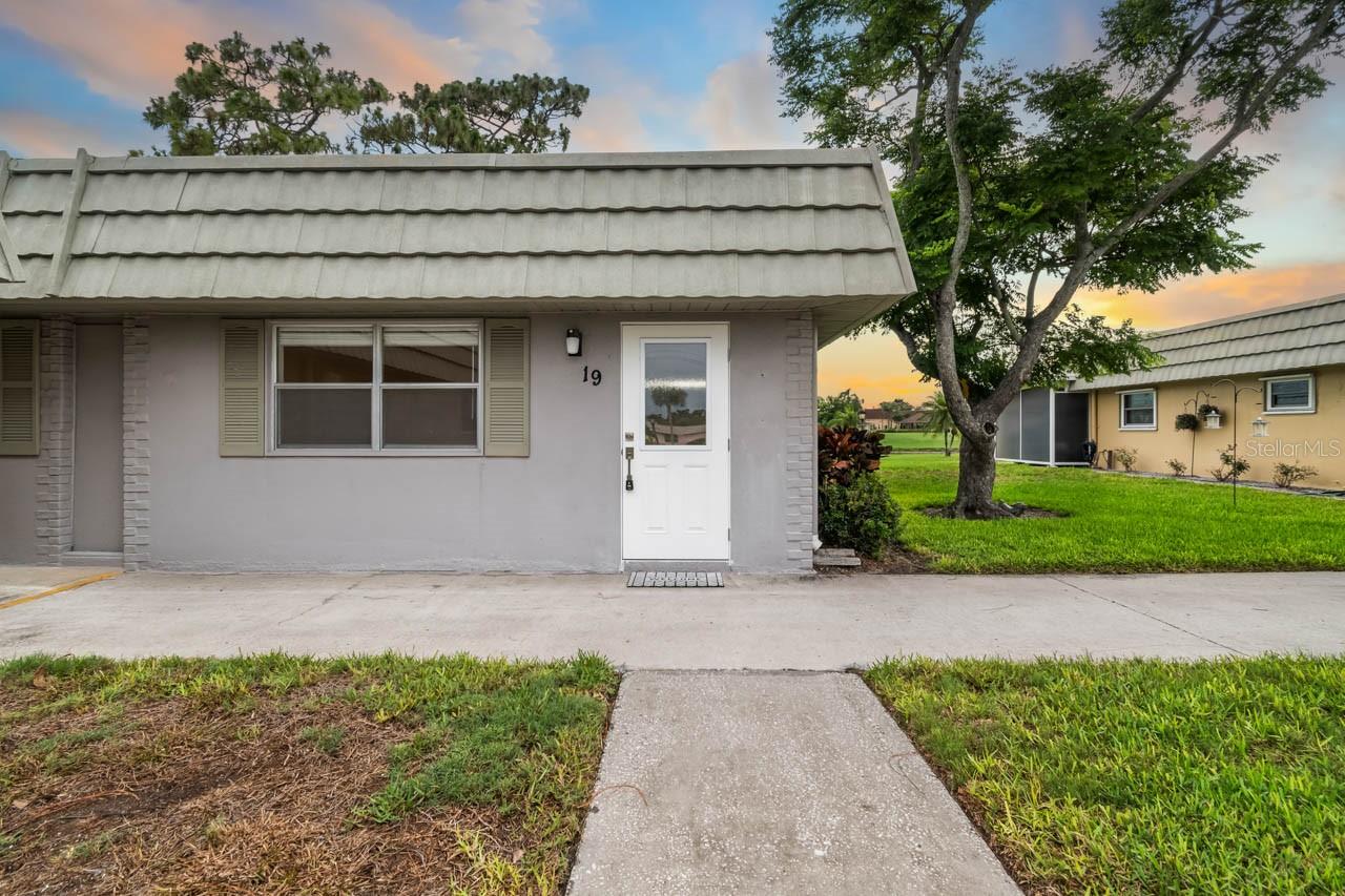 201 KINGS BLVD #19
