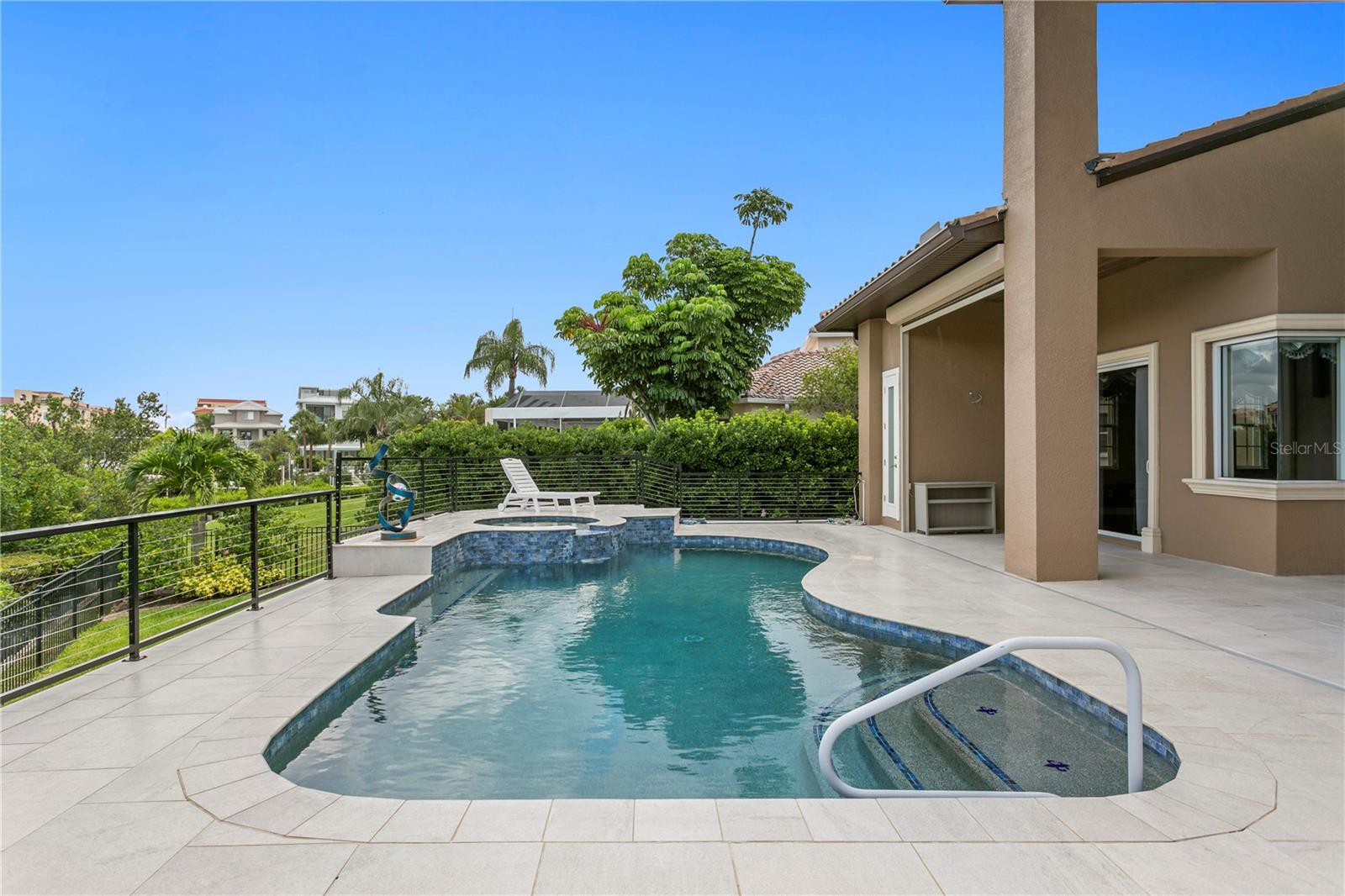 6459 RUBIA CIR