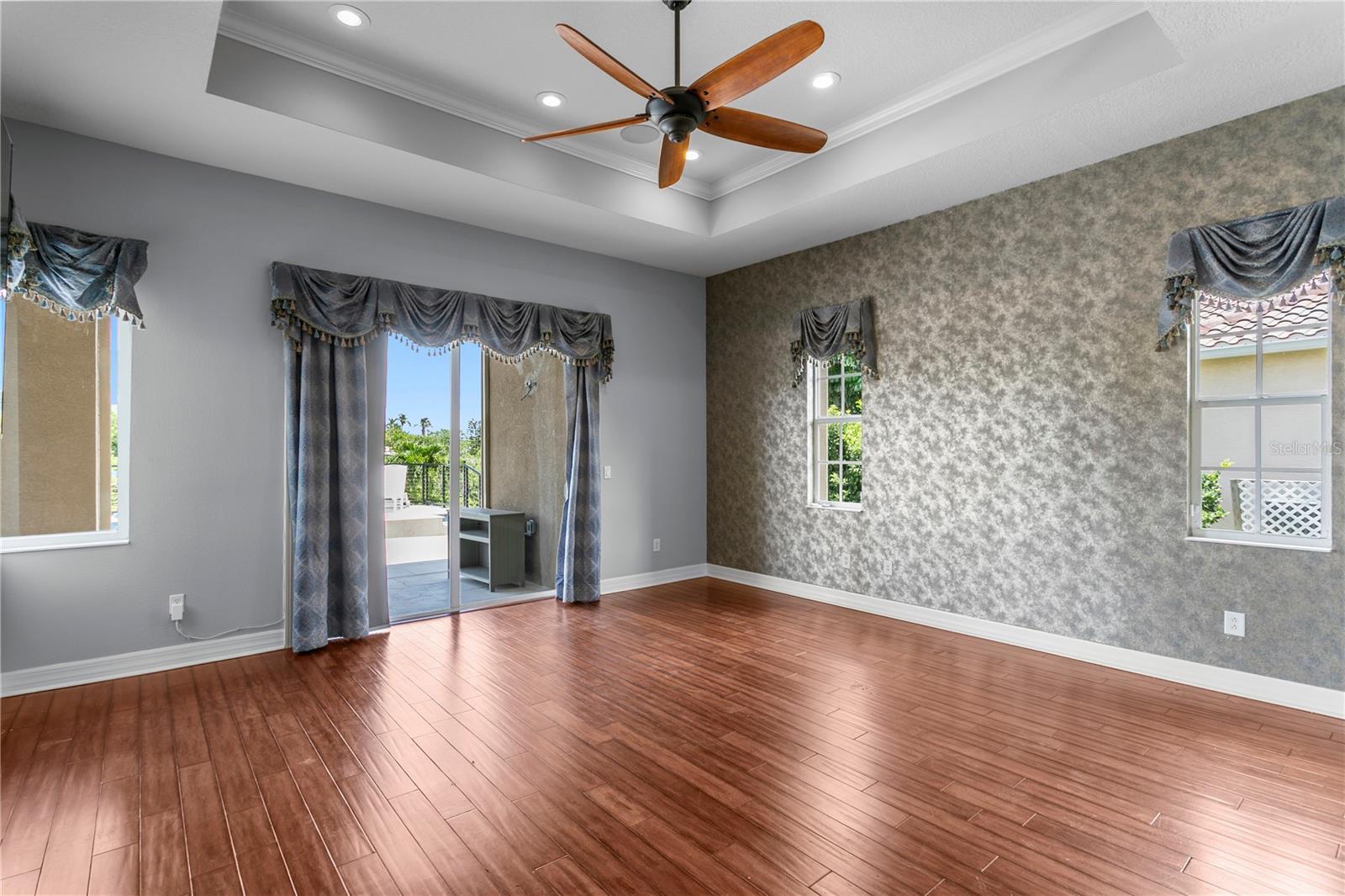 6459 RUBIA CIR