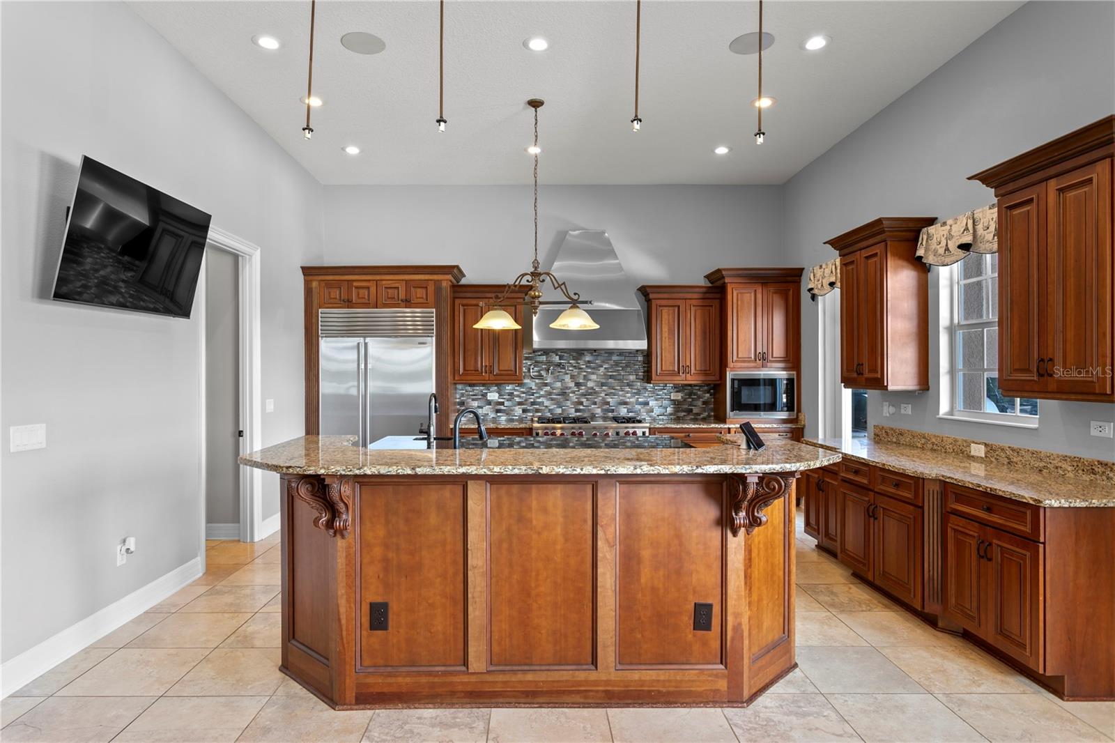 6459 RUBIA CIR