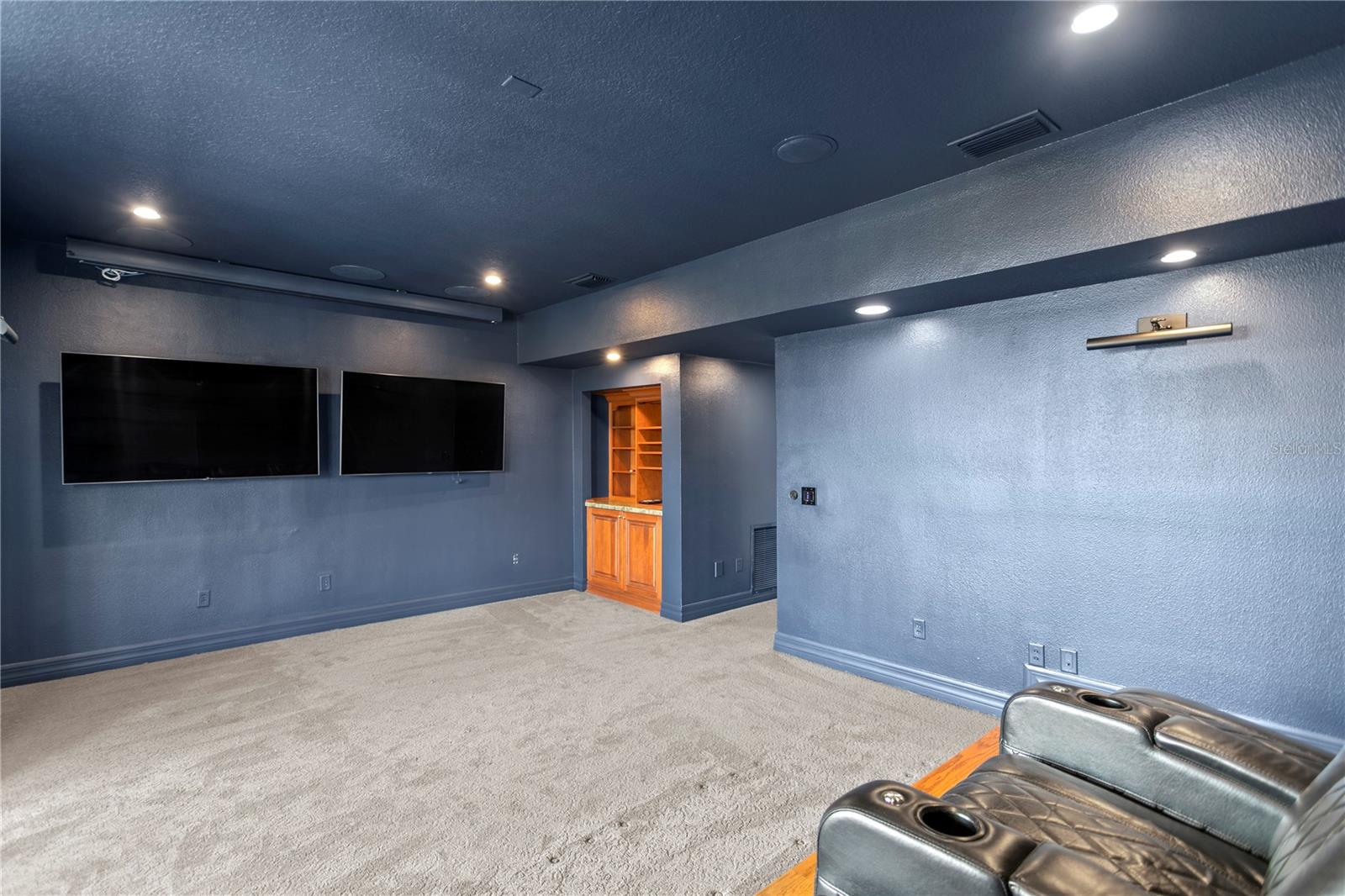 6459 RUBIA CIR