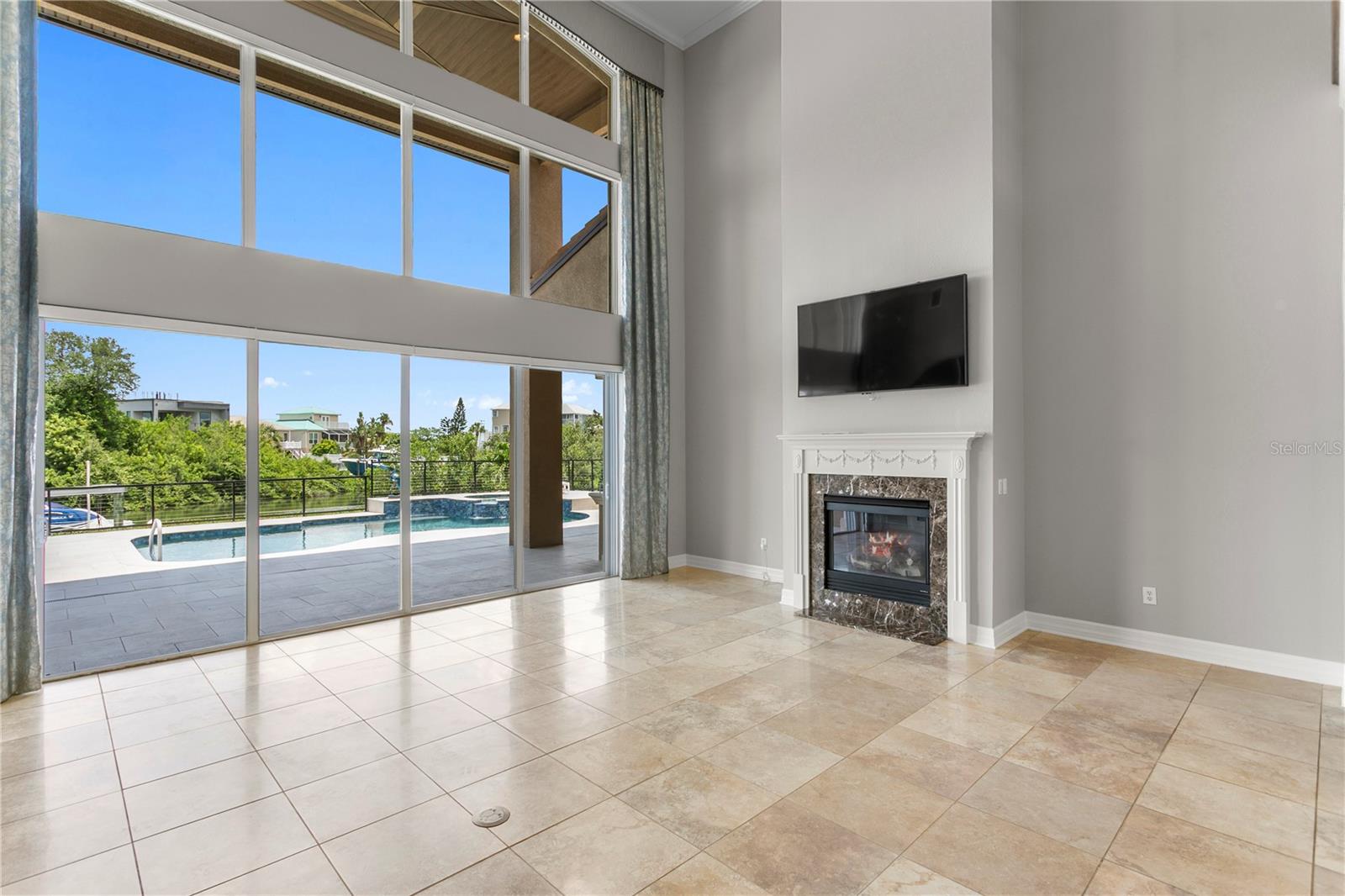 6459 RUBIA CIR