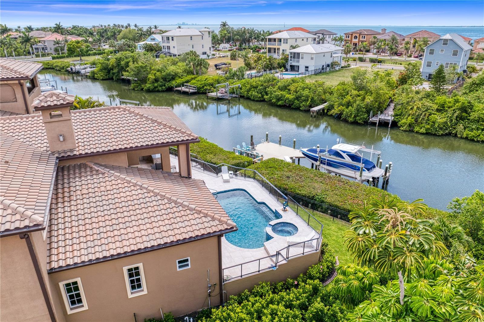 6459 RUBIA CIR