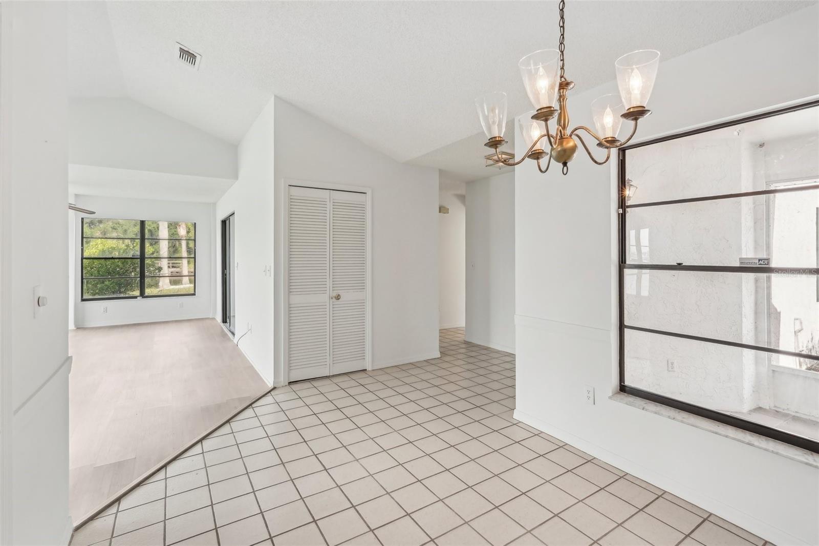 1613 COMFY CT