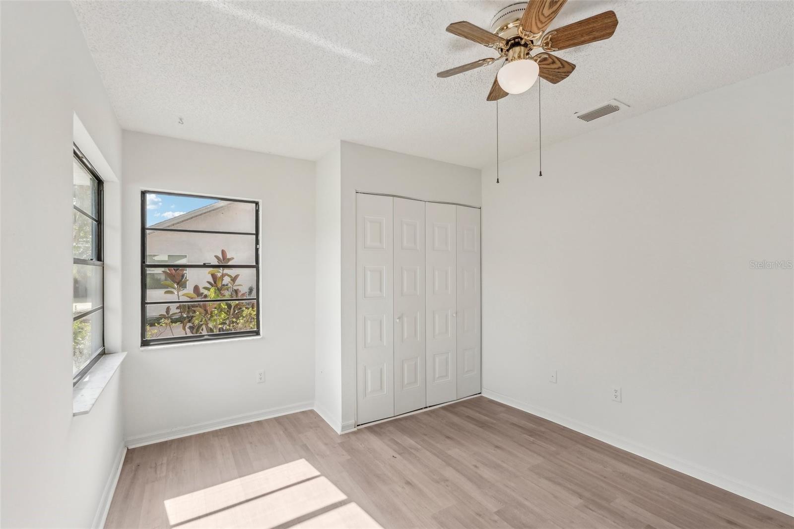 1613 COMFY CT
