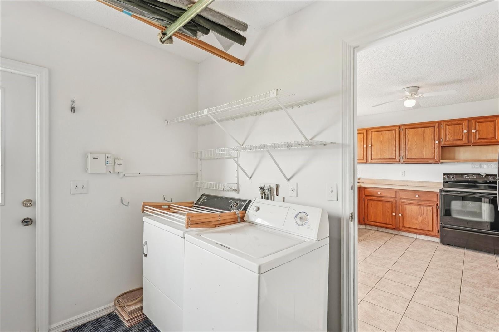 1613 COMFY CT
