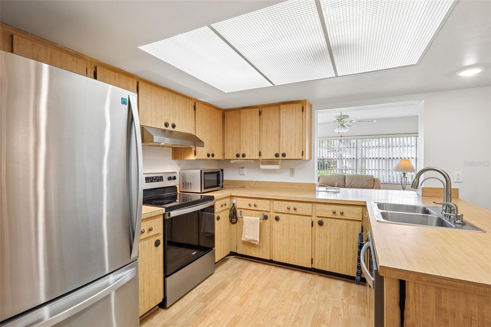 2017 HAMPSTEAD CIR