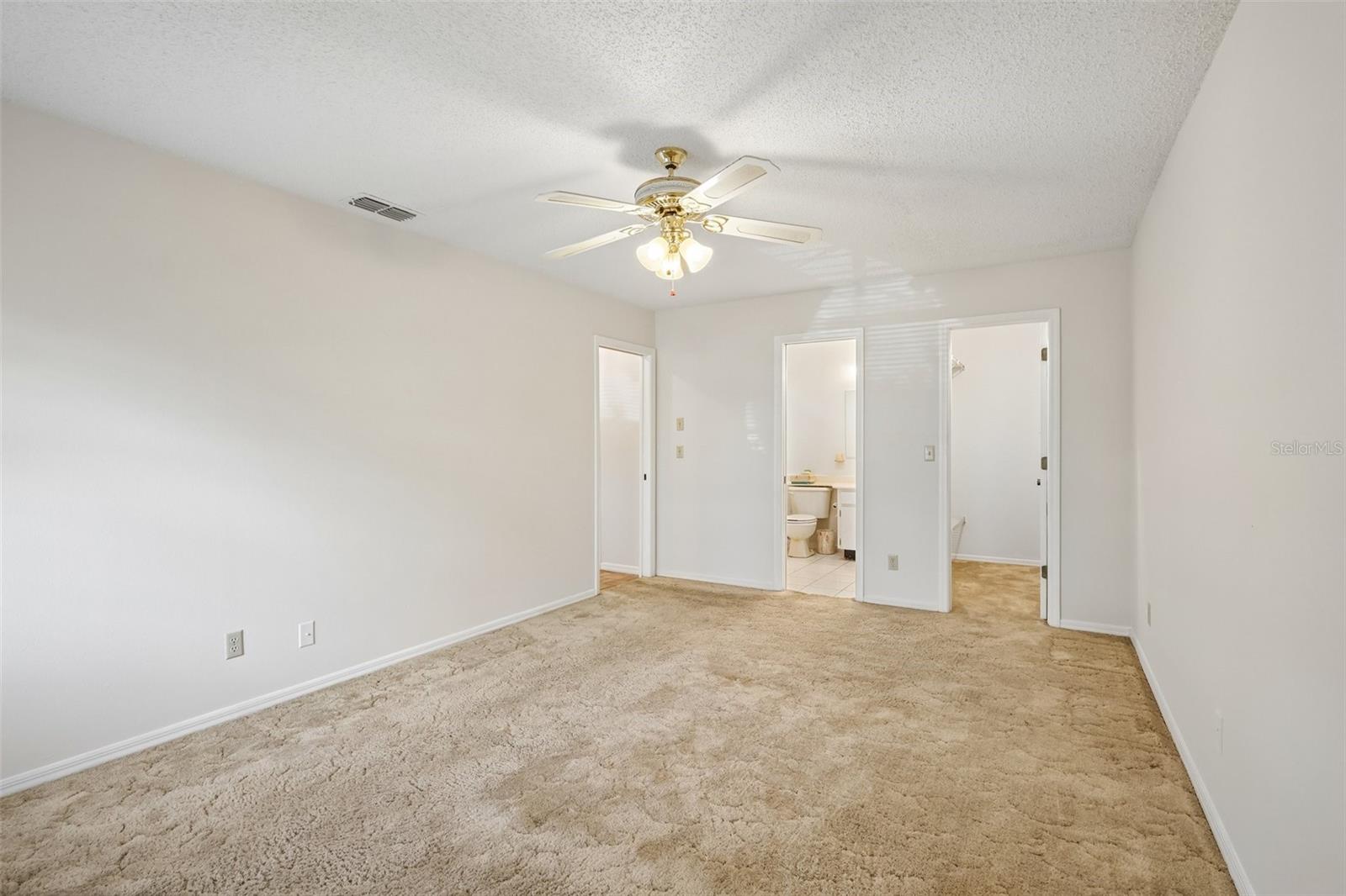 2017 HAMPSTEAD CIR