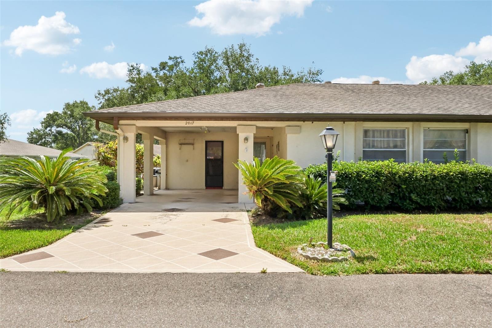 2017 HAMPSTEAD CIR
