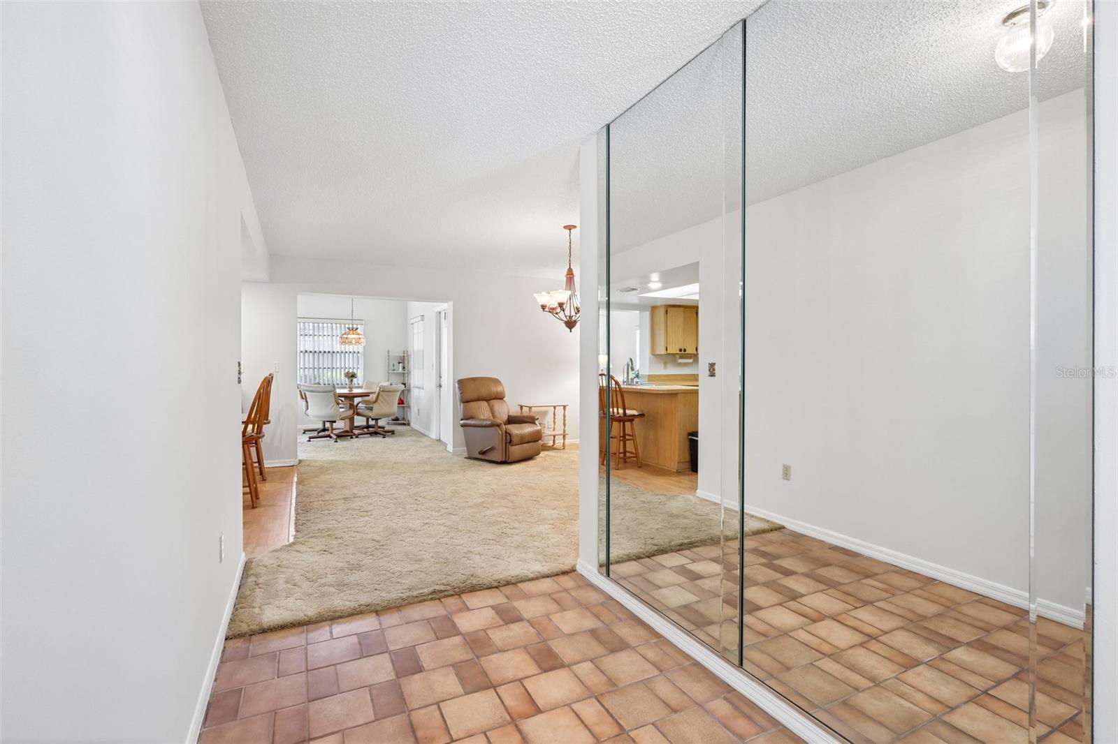 2017 HAMPSTEAD CIR