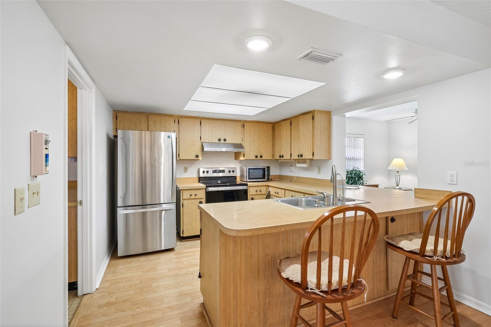 2017 HAMPSTEAD CIR