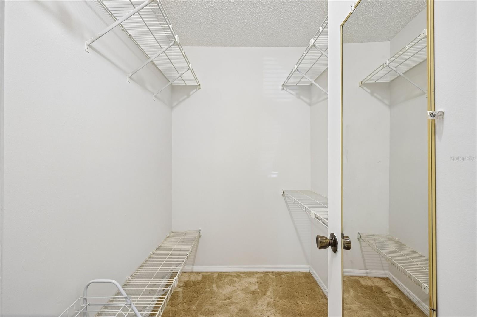 2017 HAMPSTEAD CIR