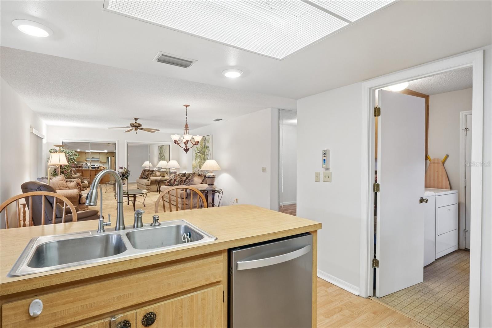 2017 HAMPSTEAD CIR