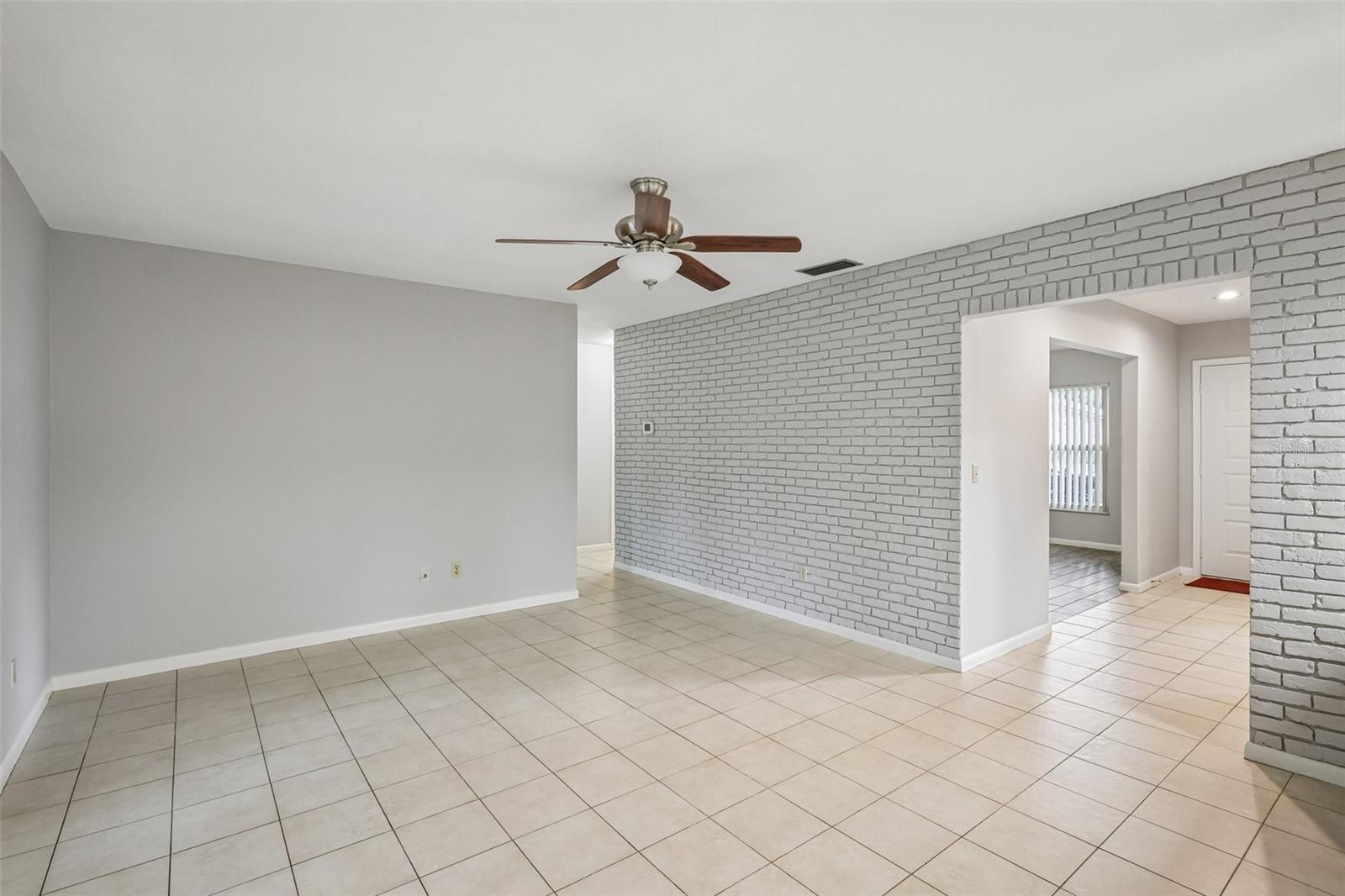 3718 SAND PEBBLE DR