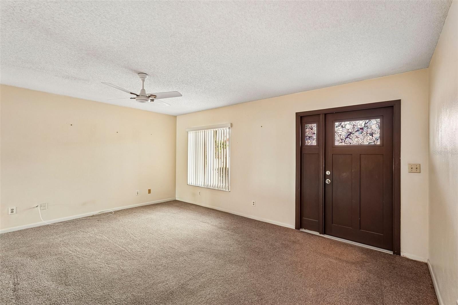 1329 NEW BEDFORD DR