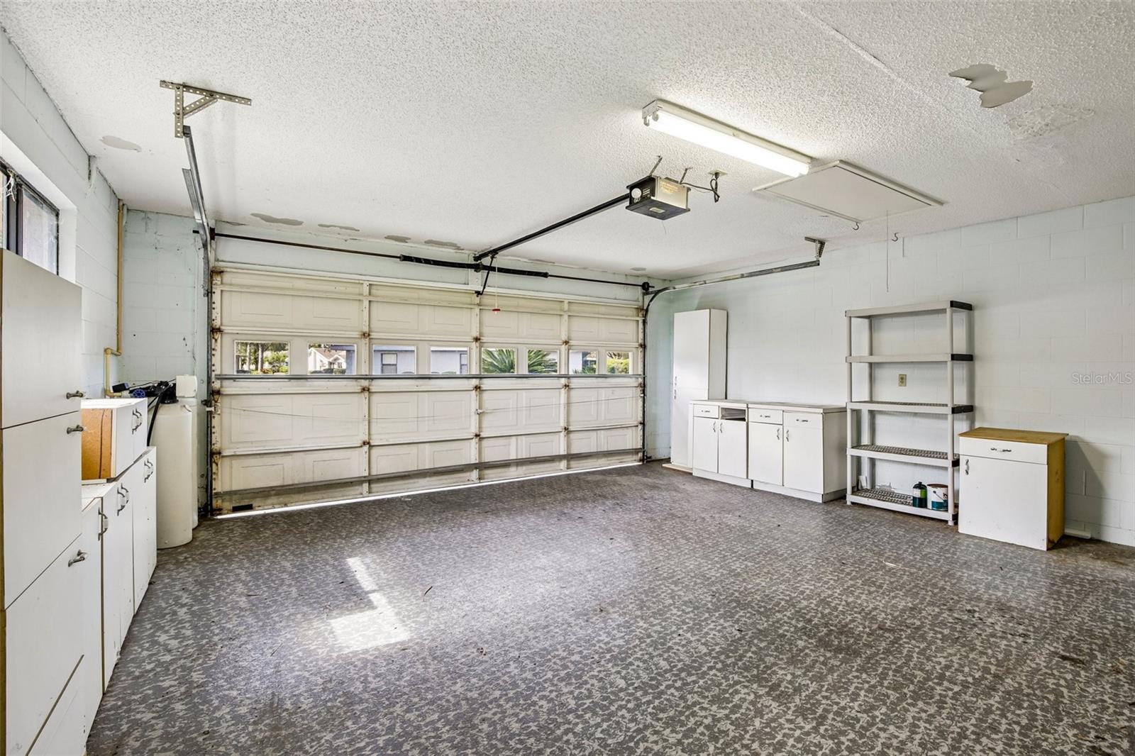 1304 LELAND DR