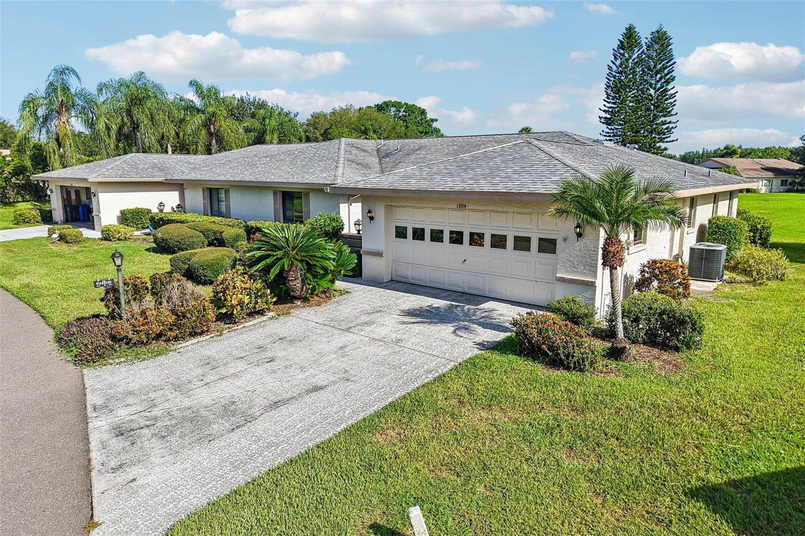 1304 LELAND DR