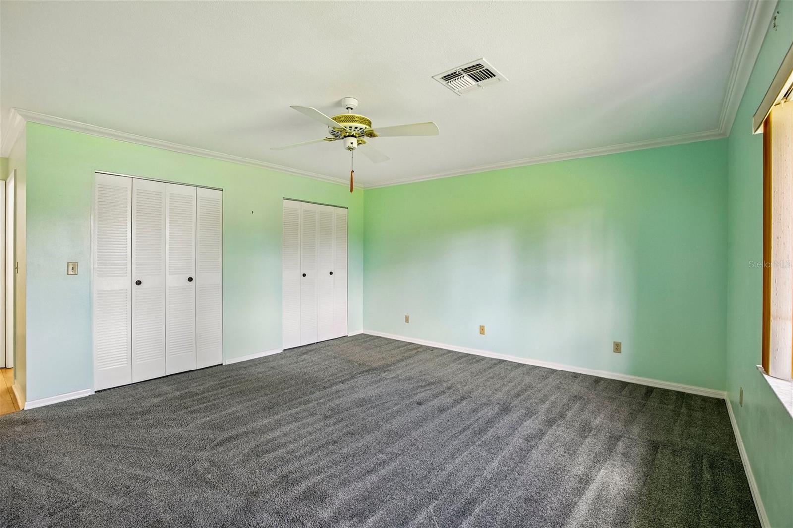 1304 LELAND DR