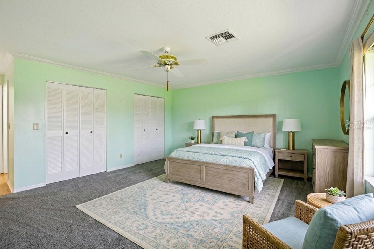 1304 LELAND DR
