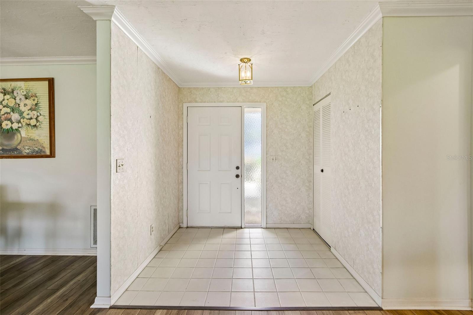 1304 LELAND DR