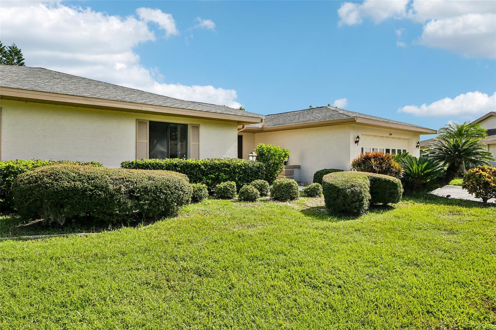 1304 LELAND DR