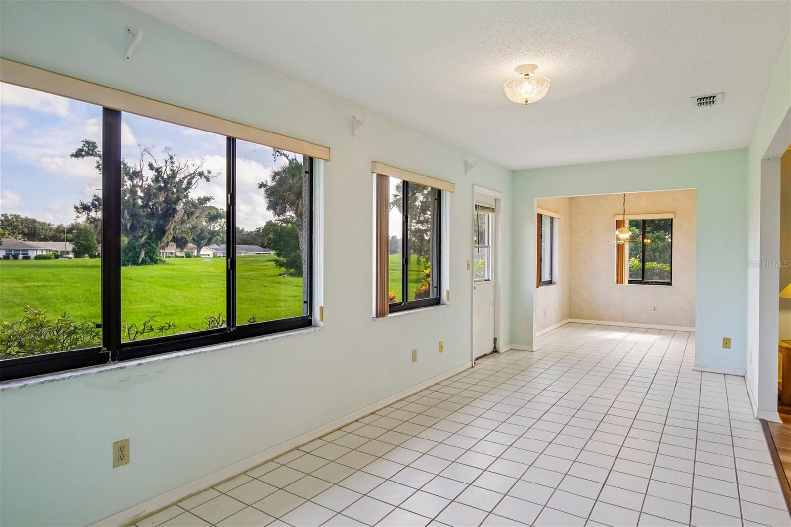 1304 LELAND DR