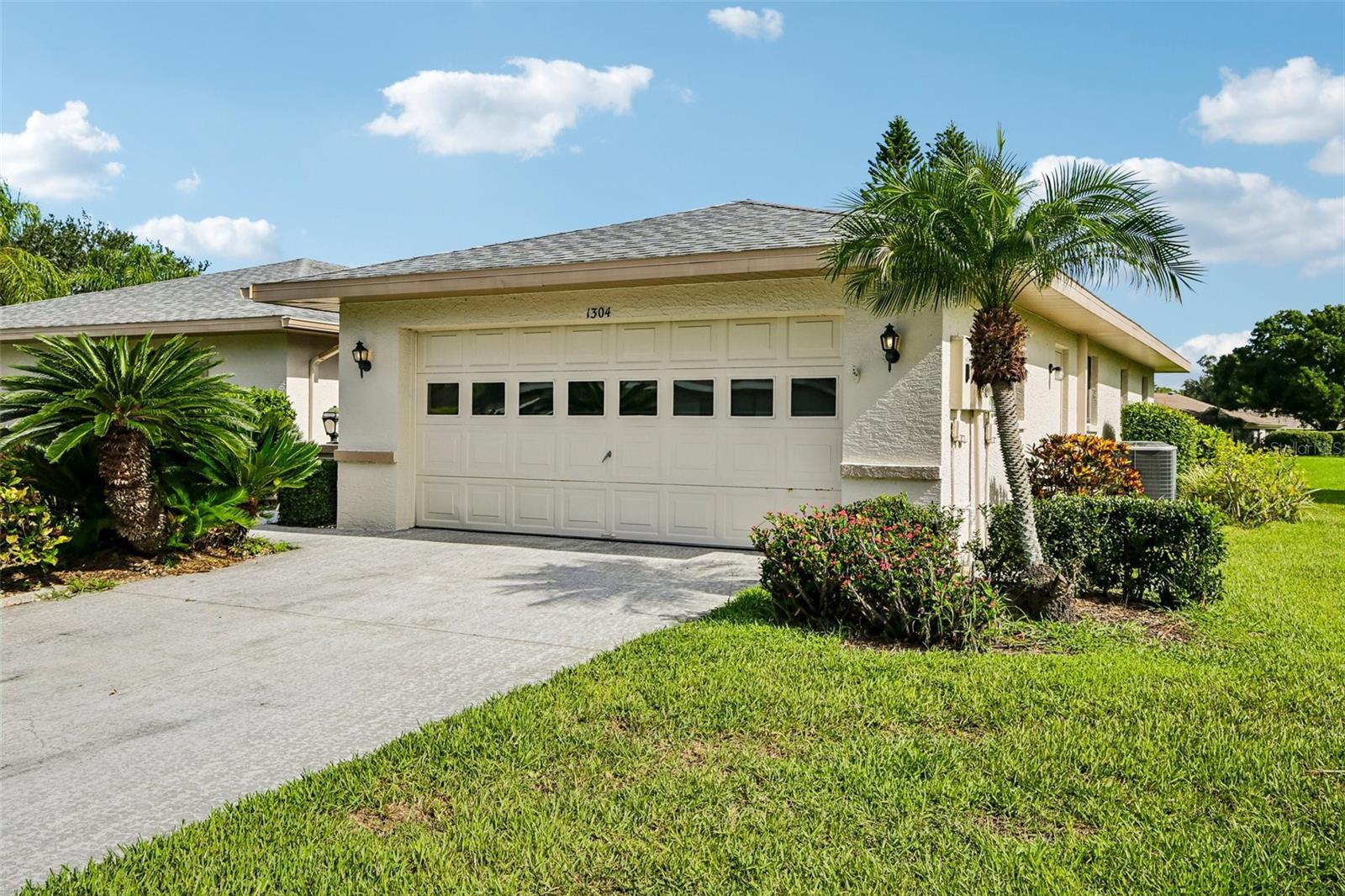 1304 LELAND DR
