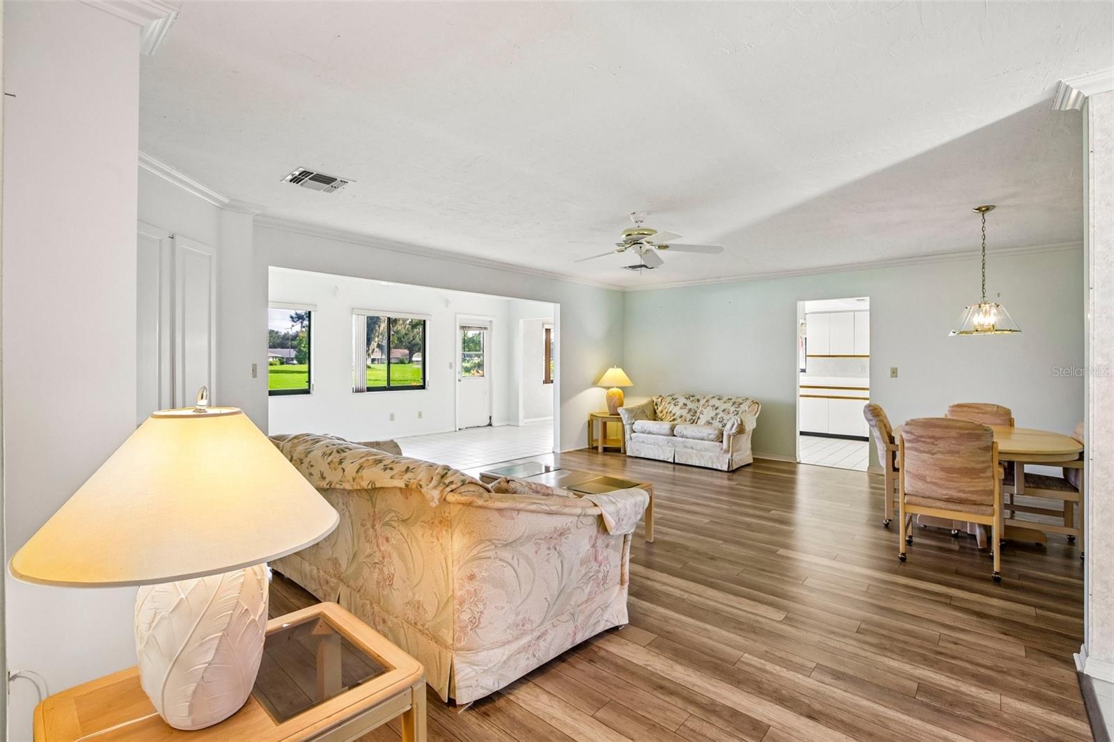 1304 LELAND DR