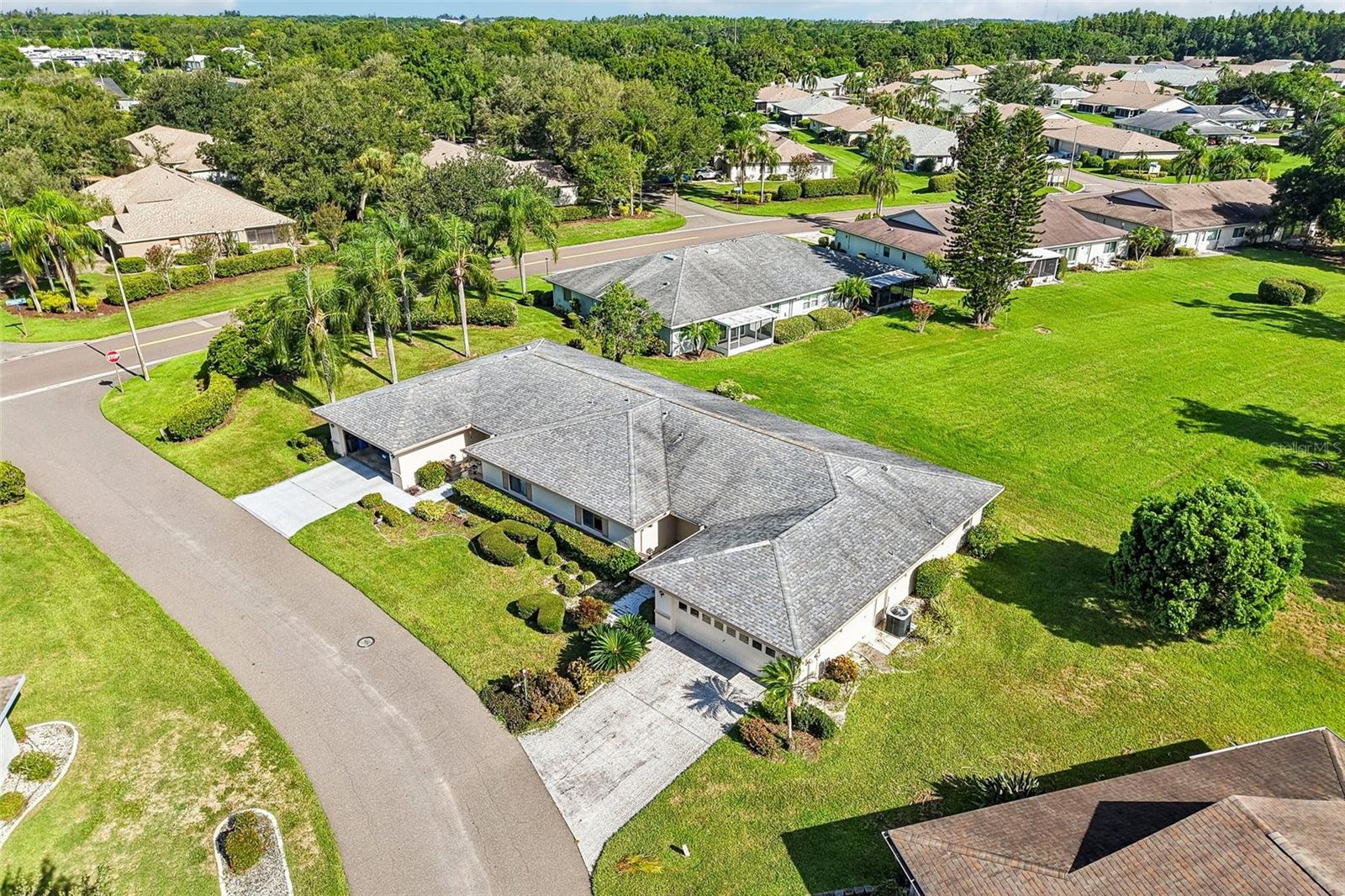 1304 LELAND DR