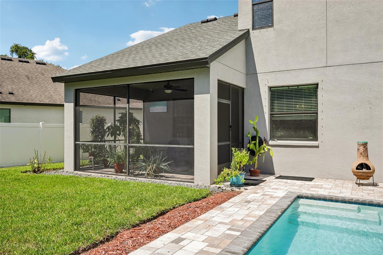 1605 ANASTACIA LN