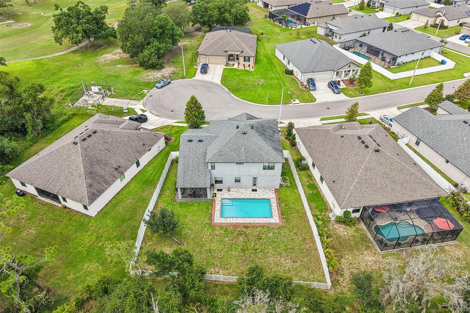 1605 ANASTACIA LN
