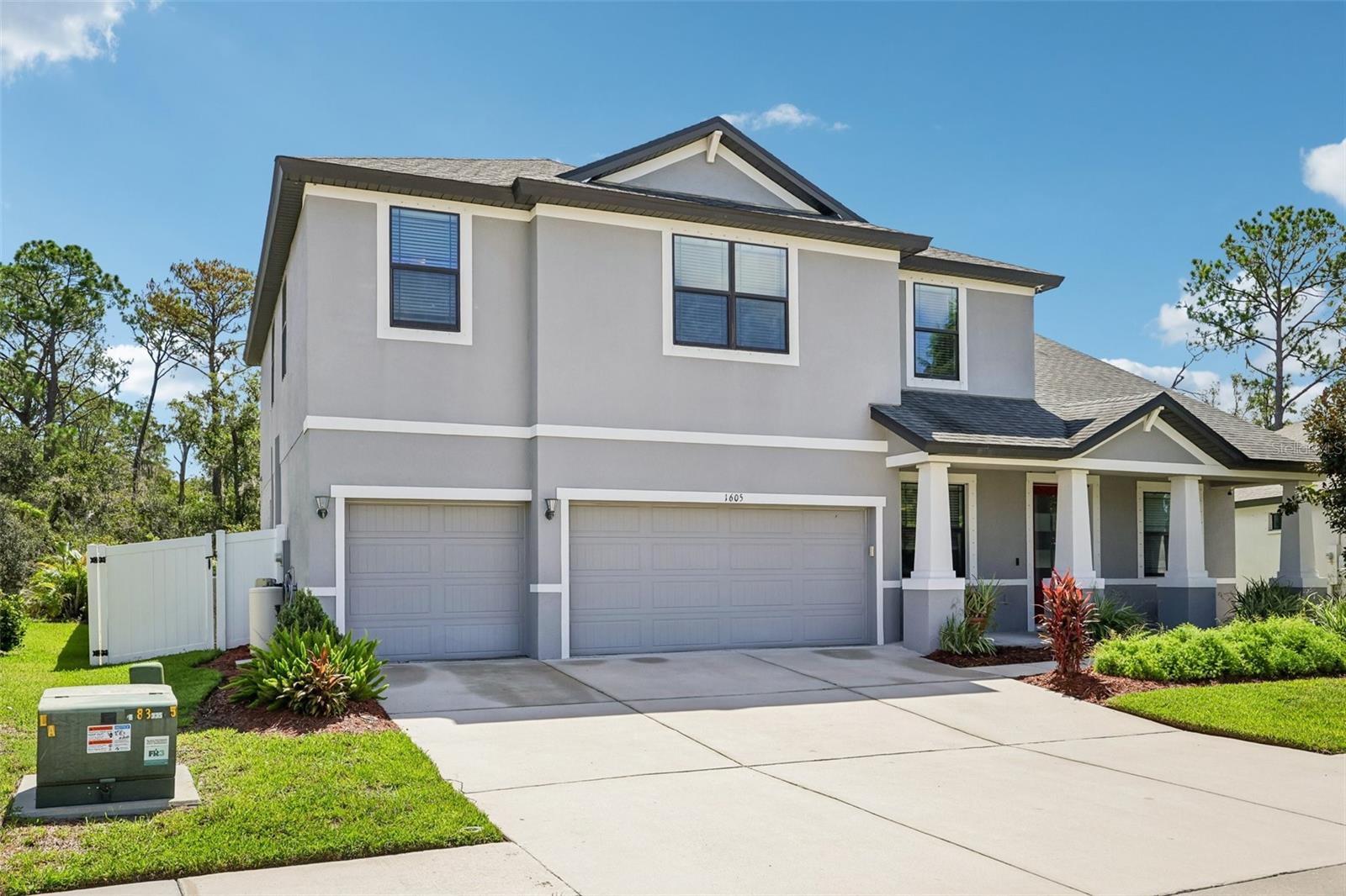 1605 ANASTACIA LN