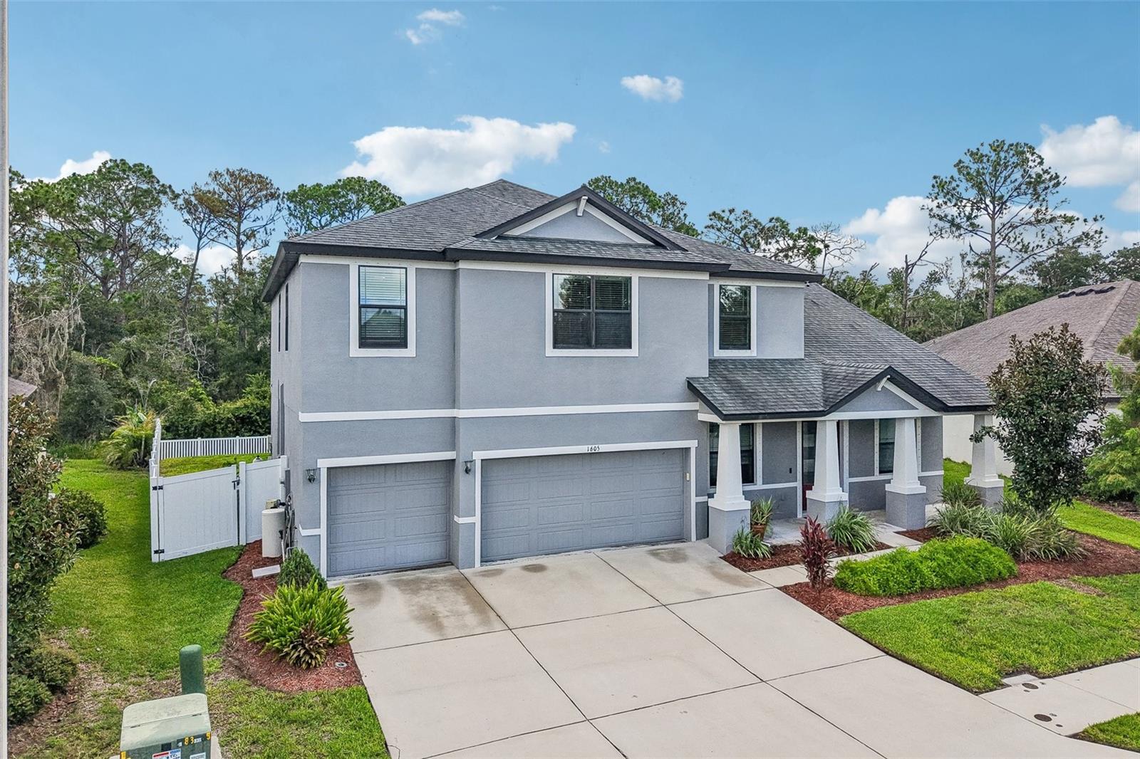 1605 ANASTACIA LN