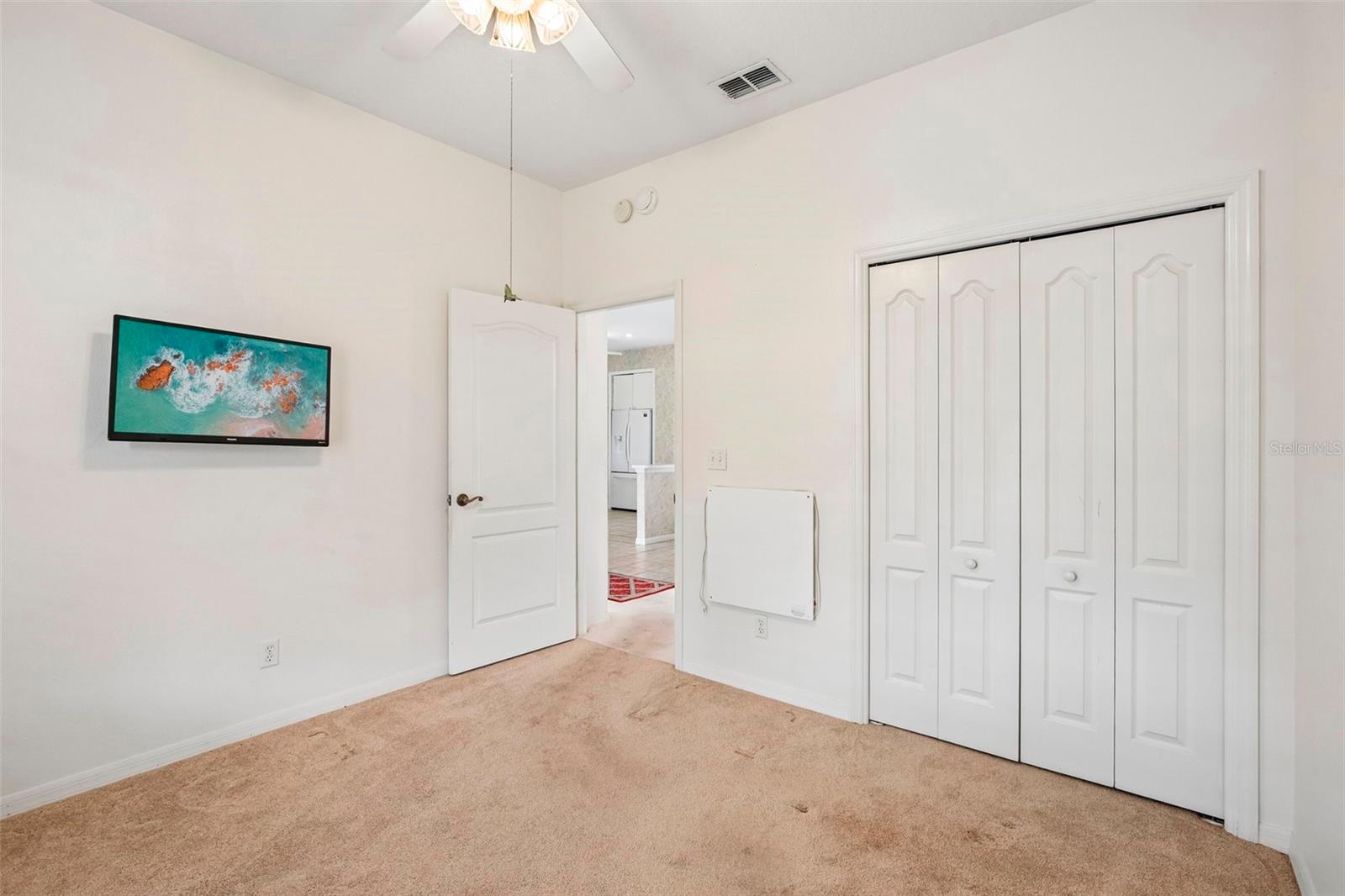1104 VILLEROY DR