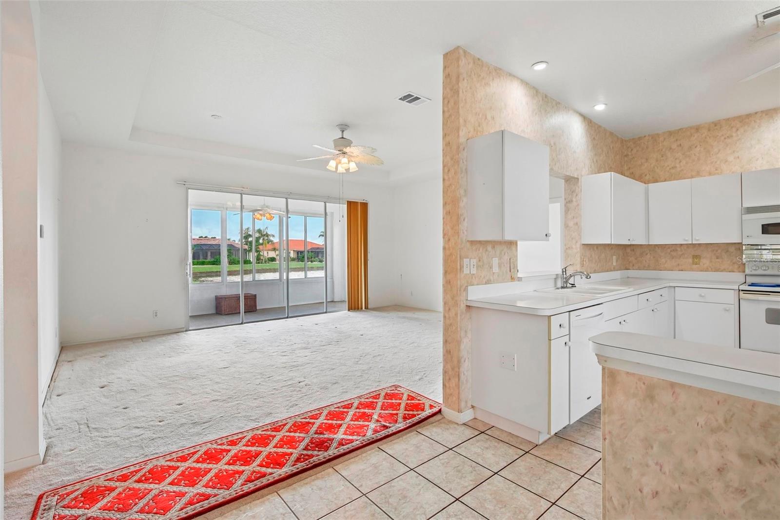 1104 VILLEROY DR