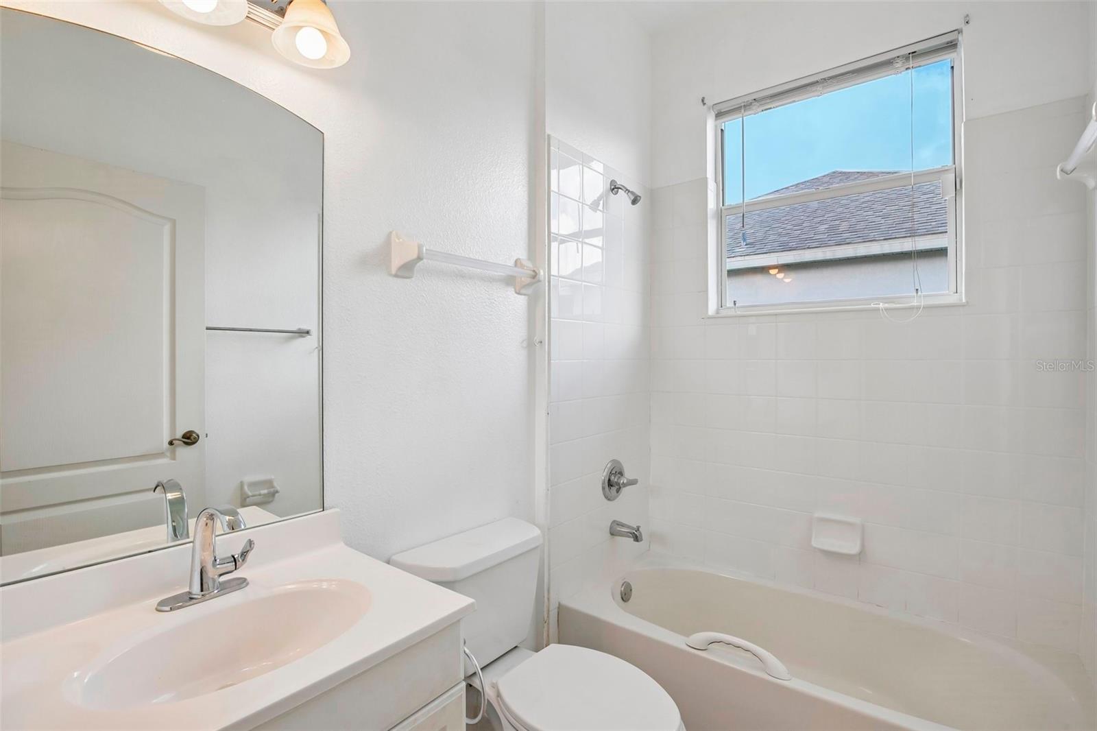 1104 VILLEROY DR