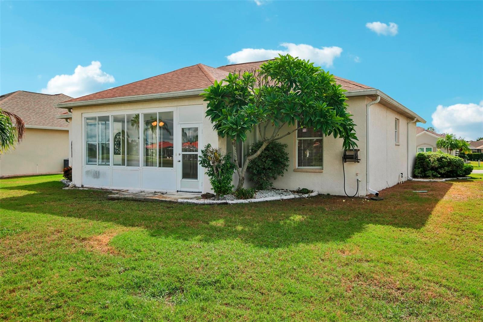 1104 VILLEROY DR