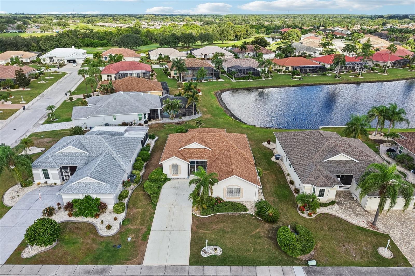 1104 VILLEROY DR