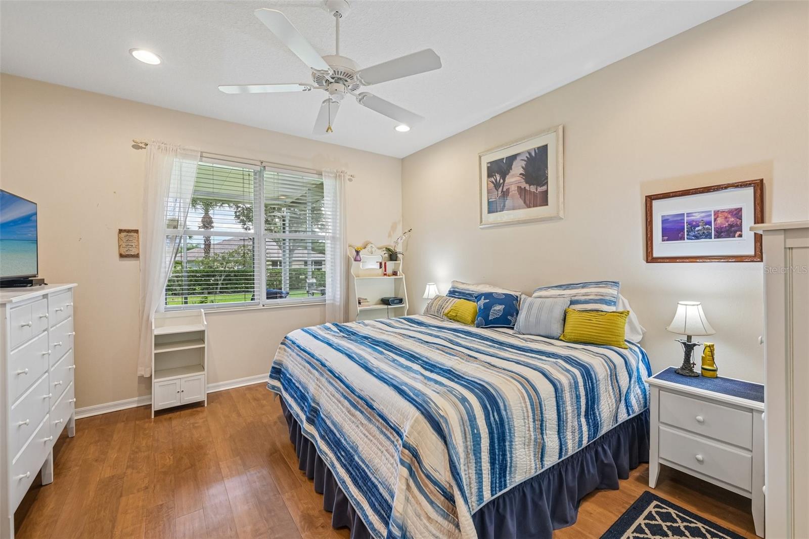 1230 HUNTINGTON GREENS DR