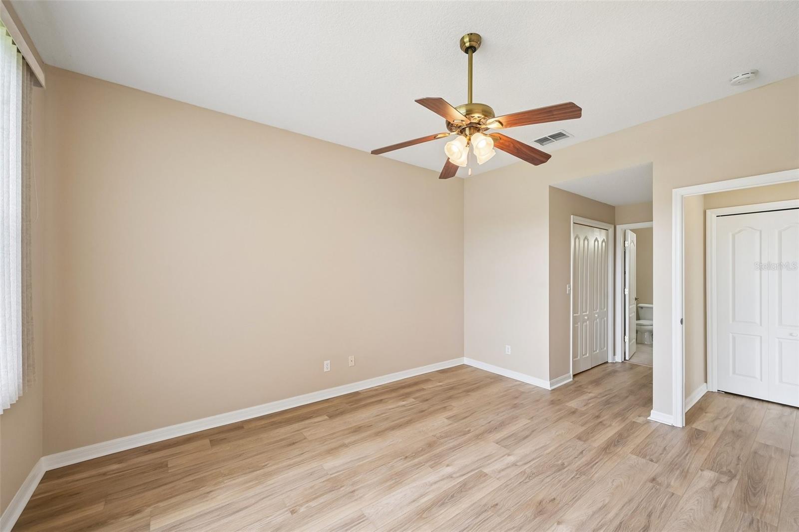 1933 INVERNESS GREENS DR
