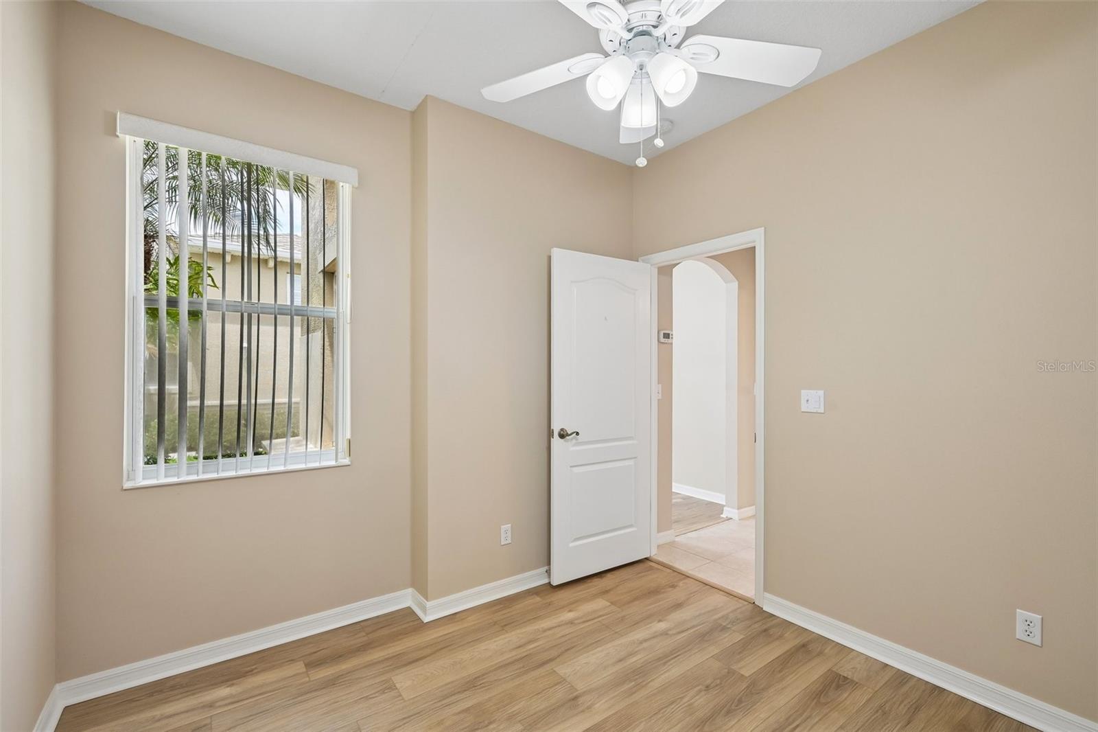 1933 INVERNESS GREENS DR