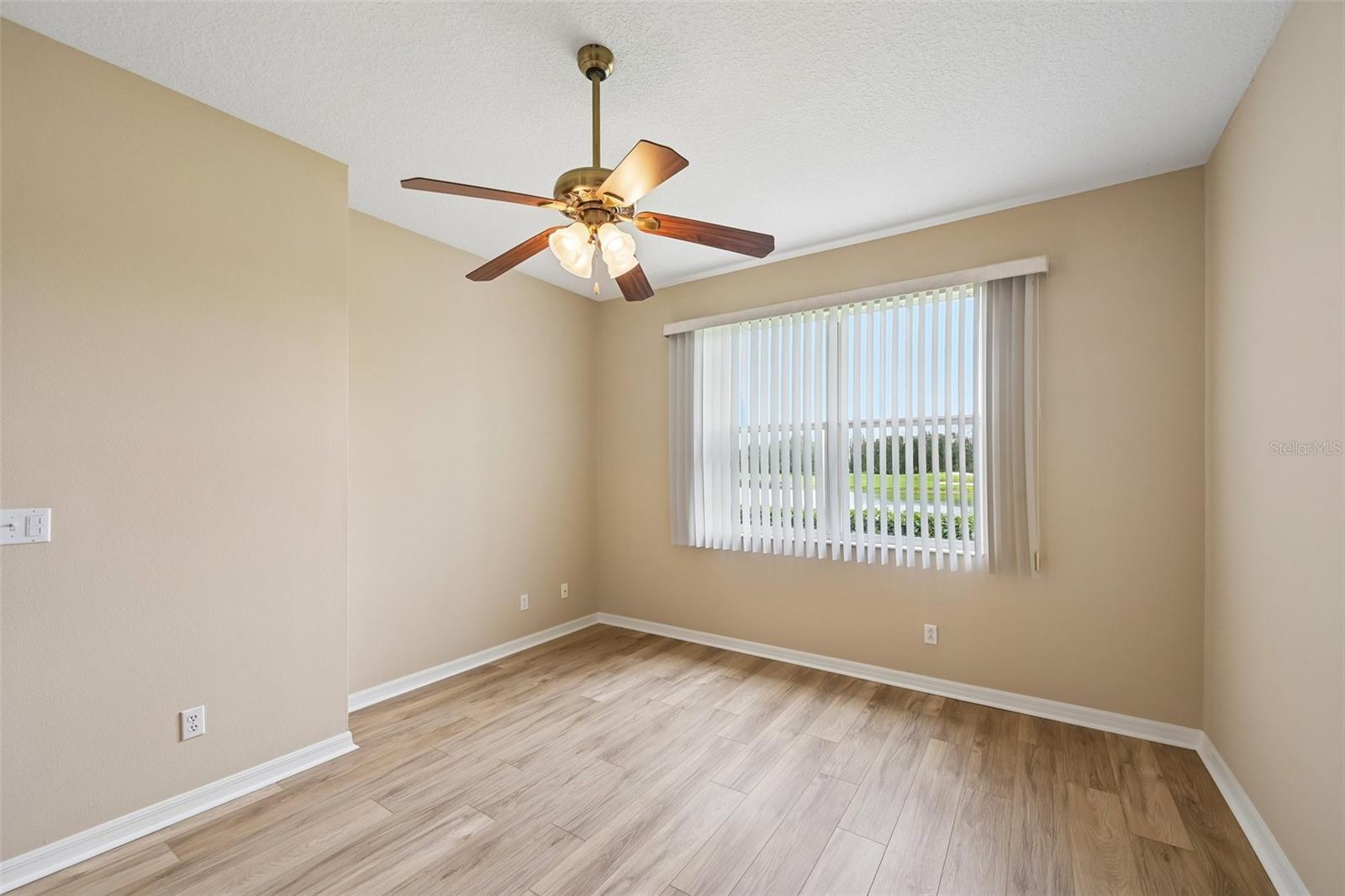 1933 INVERNESS GREENS DR