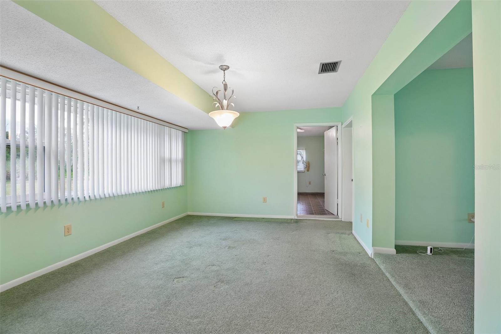1722 W DEL WEBB BLVD