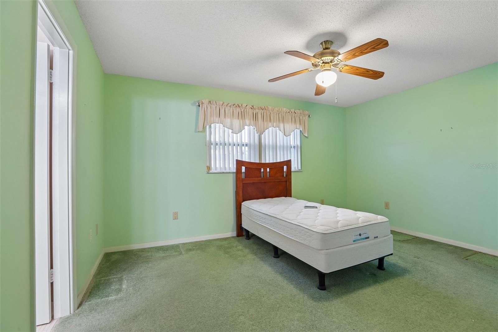 1722 W DEL WEBB BLVD