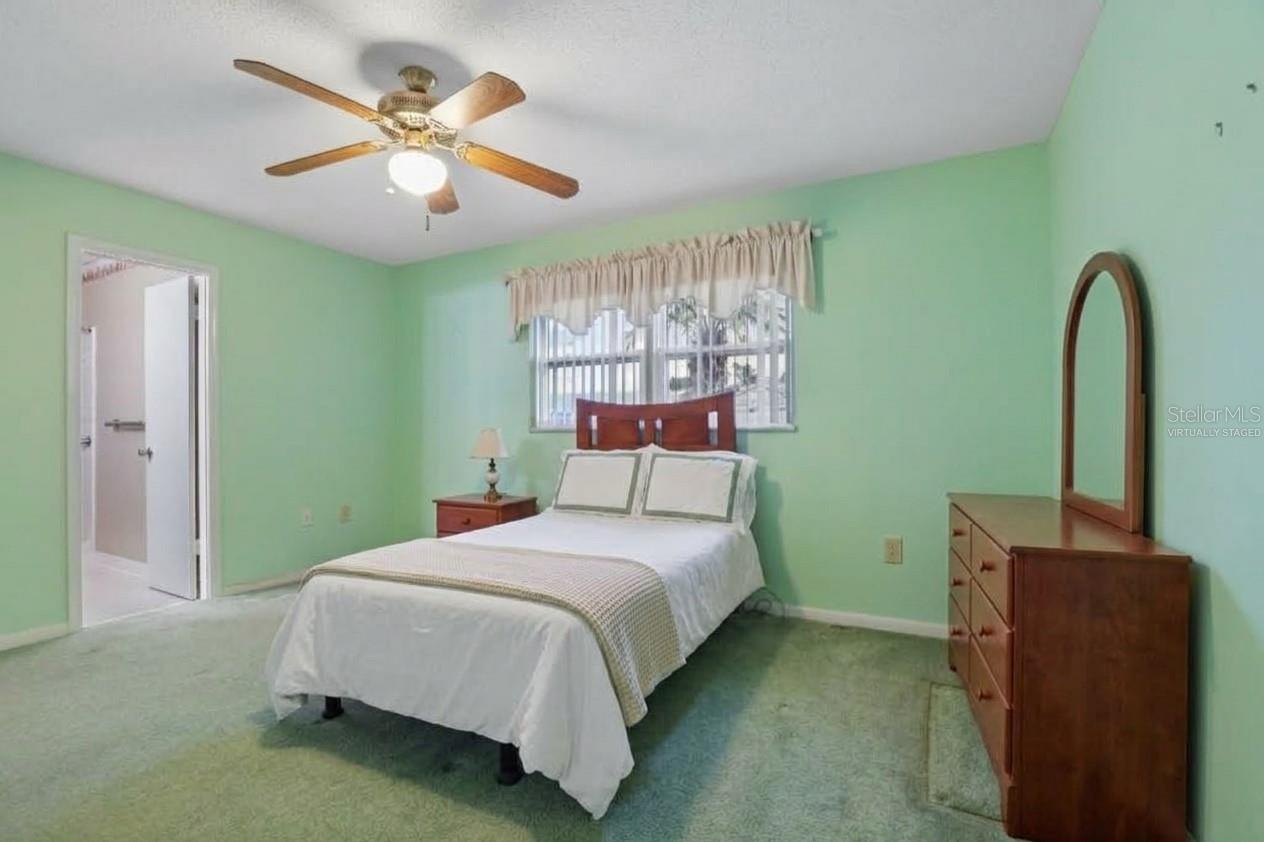 1722 W DEL WEBB BLVD