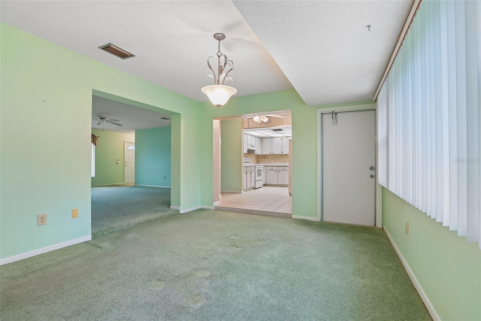 1722 W DEL WEBB BLVD