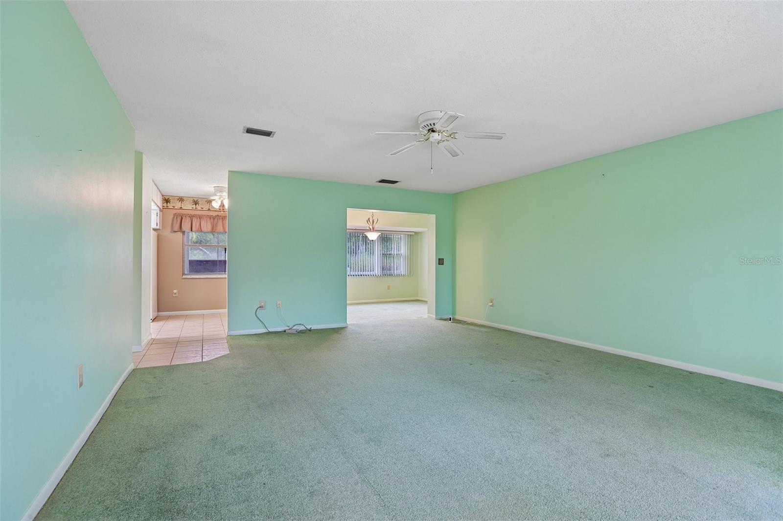 1722 W DEL WEBB BLVD