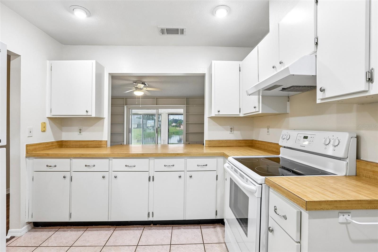 104 CACTUSFLOWER LN