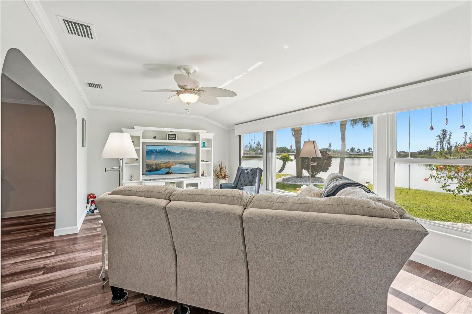 1405 W DEL WEBB BLVD
