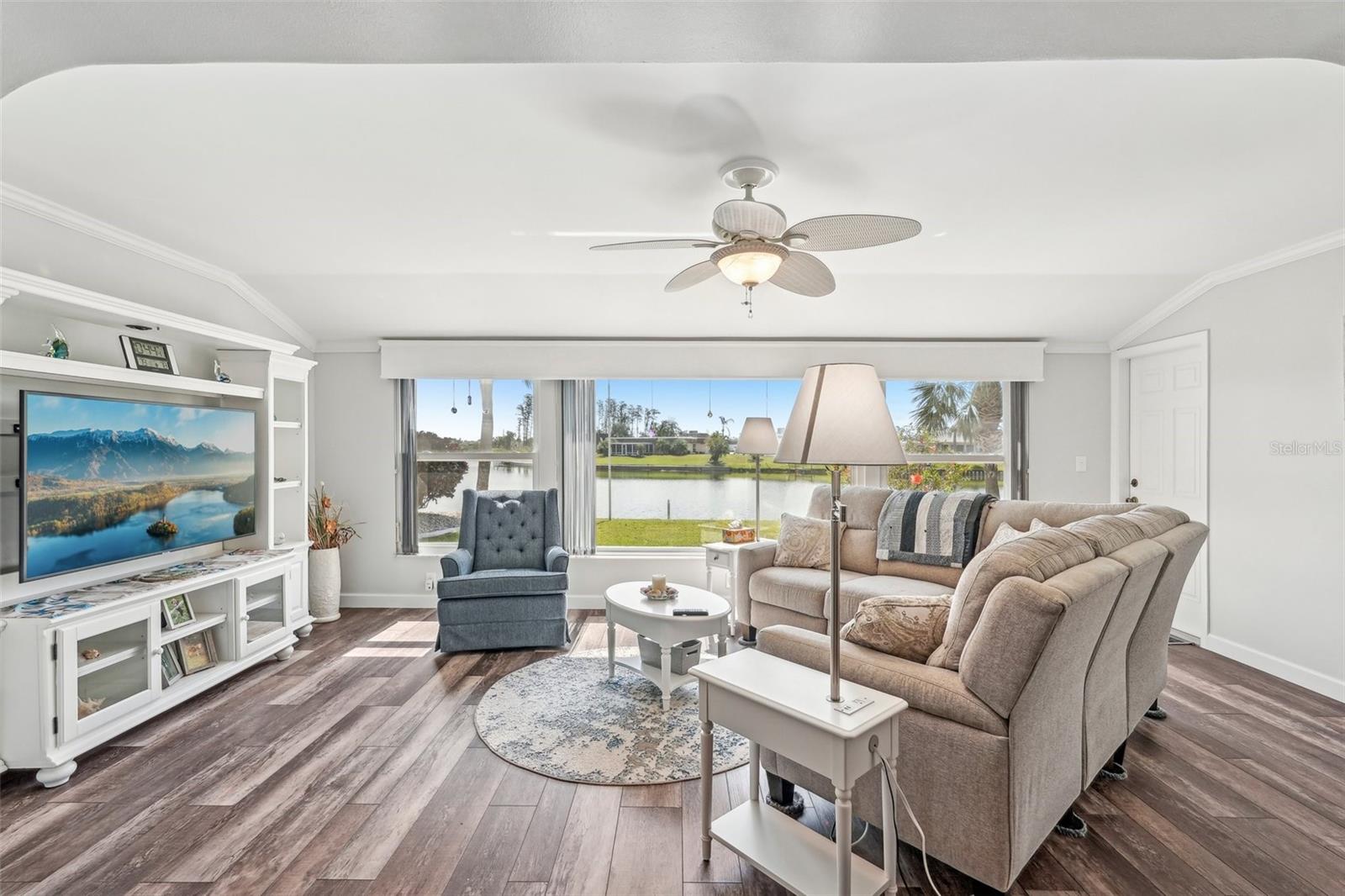 1405 W DEL WEBB BLVD